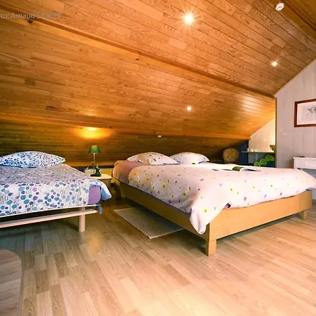 Le Jardin Des Biches 3*